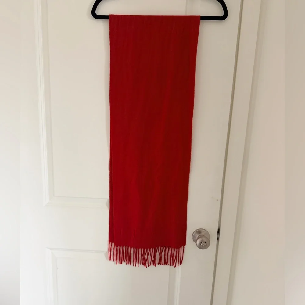 Bundle of 4 men's winter fringe acrylic scarves
